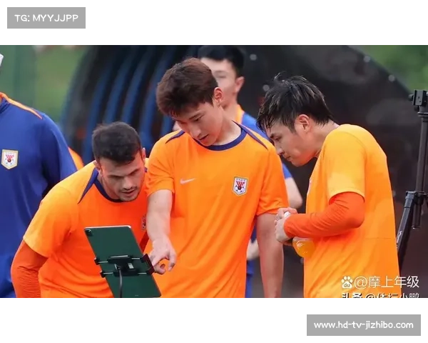 山东泰山队客场挑战上海申花遭遇四连败 球迷忧虑球队表现难以回升